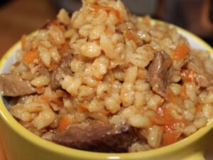 КАША ПЕРЛОВАЯ с мясом